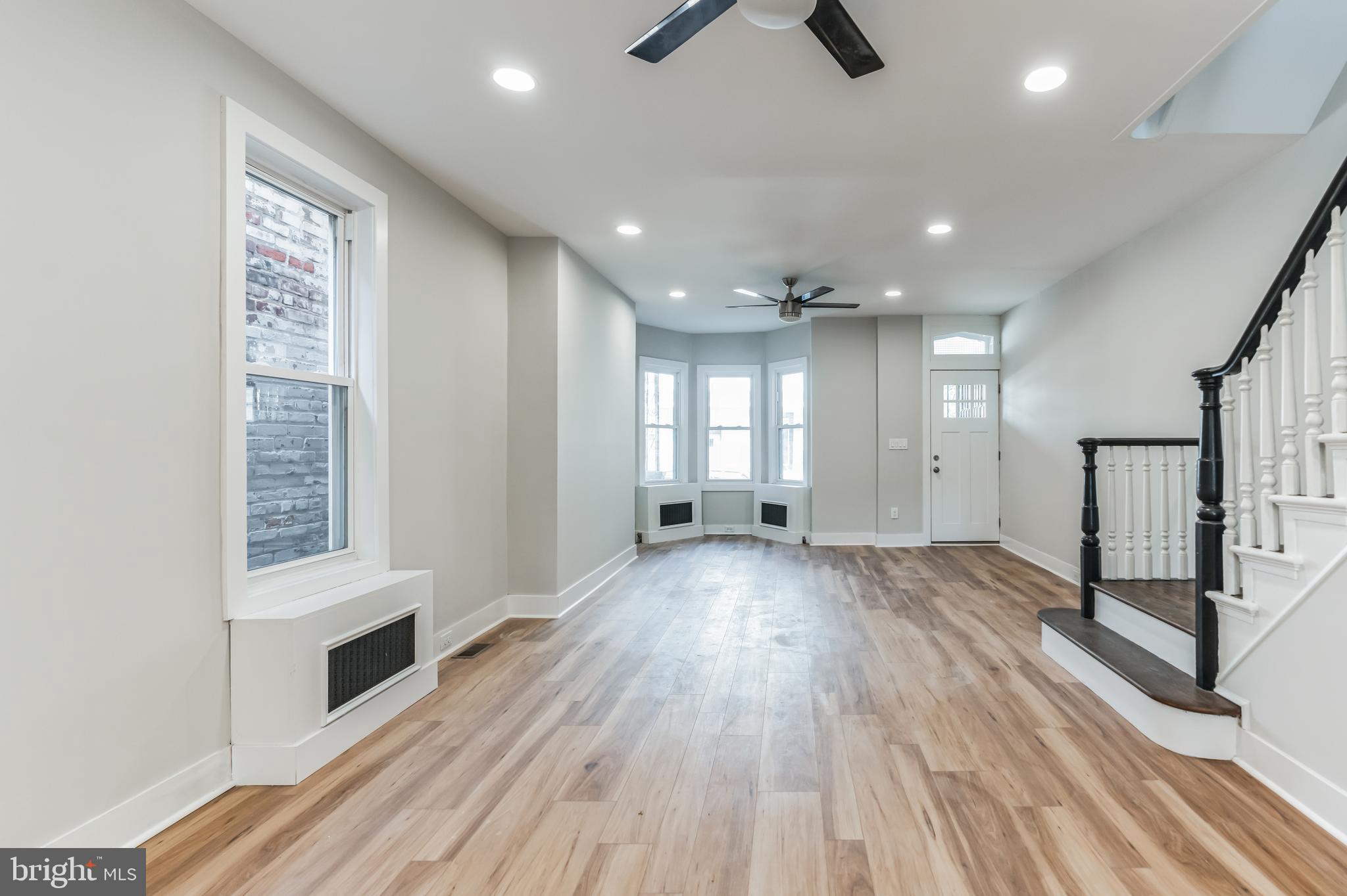 3860 Terrace Street Philadelphia, PA 19128 - Photo 6 of 32