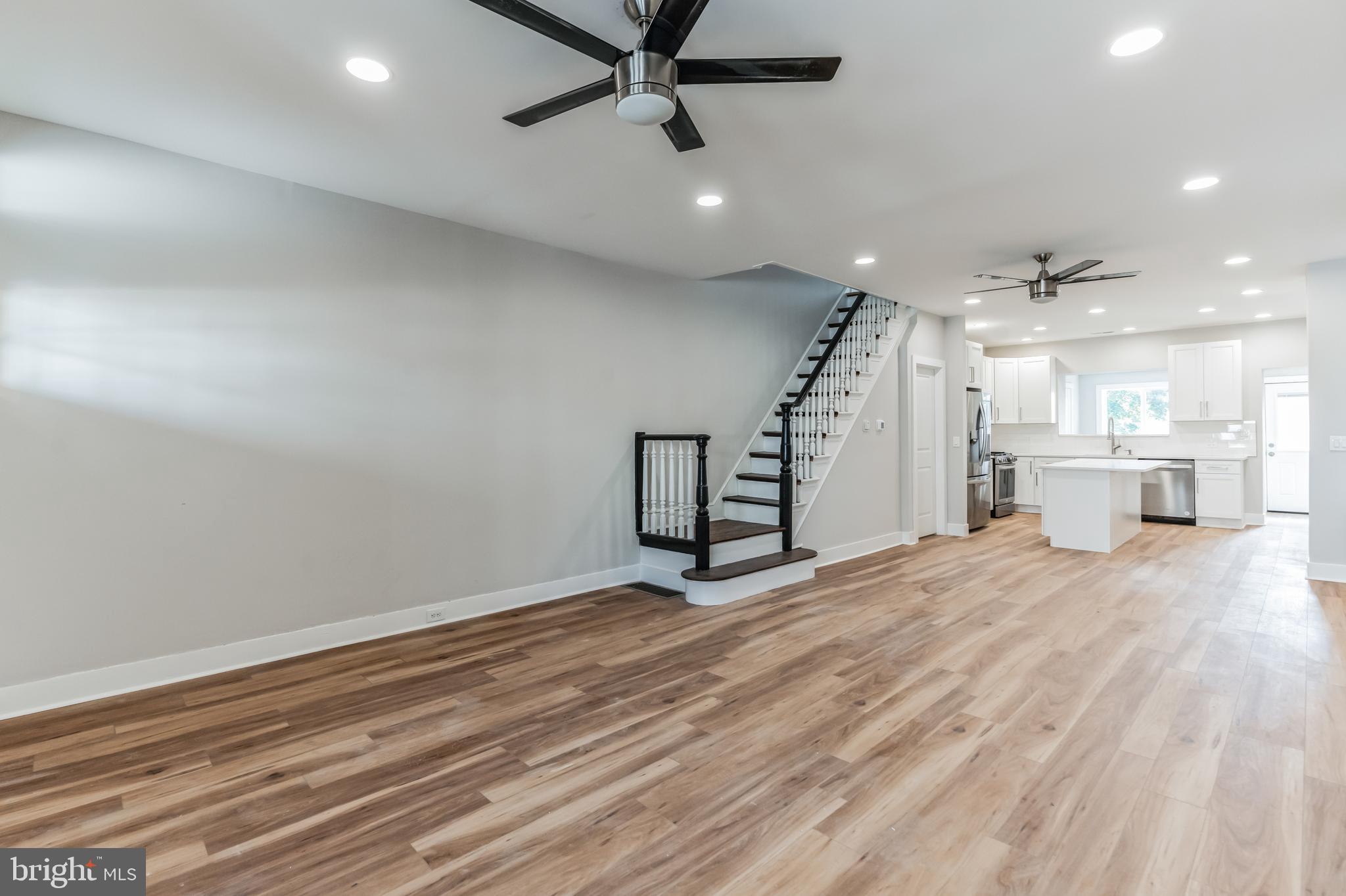 3860 Terrace Street Philadelphia, PA 19128 - Photo 9 of 32