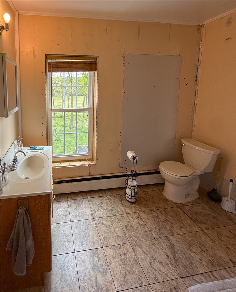 953 Howland Road Manchester, NY 14548 - Photo 27 of 40 full bath 2nd floor