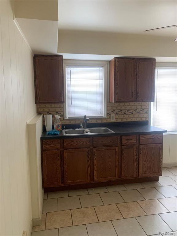 26380 Oakland Street Inkster, MI 48141 - Photo 6 of 23