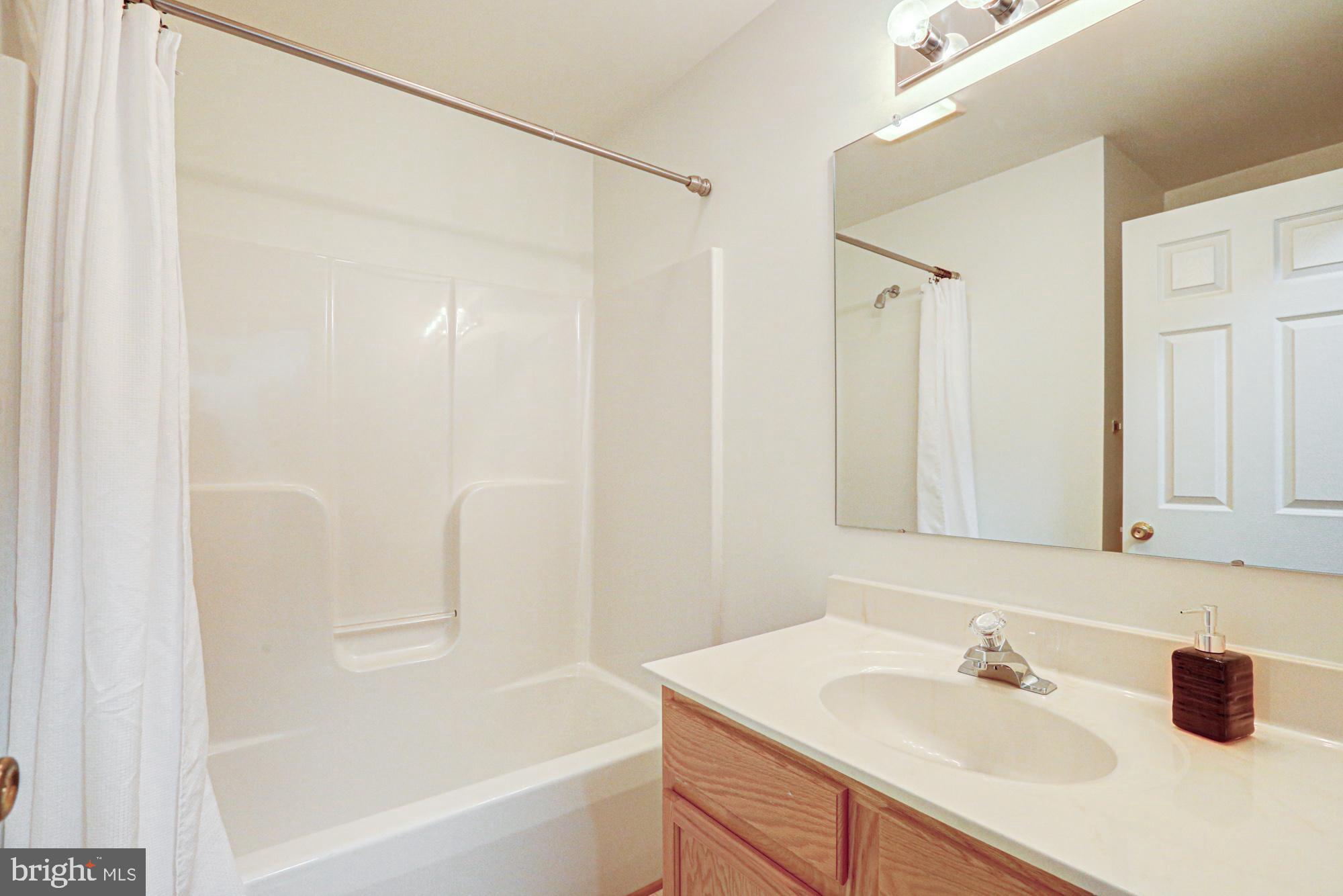 230 Tina Marie Lane Smyrna, DE 19977 - Photo 50 of 83 2nd Full Bathroom