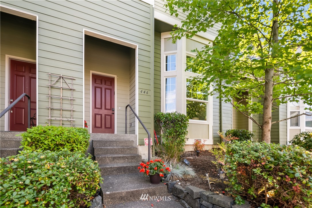 446 Shelton Place Northeast Renton, WA 98056 - Photo 2 of 25 Gallery Image 2