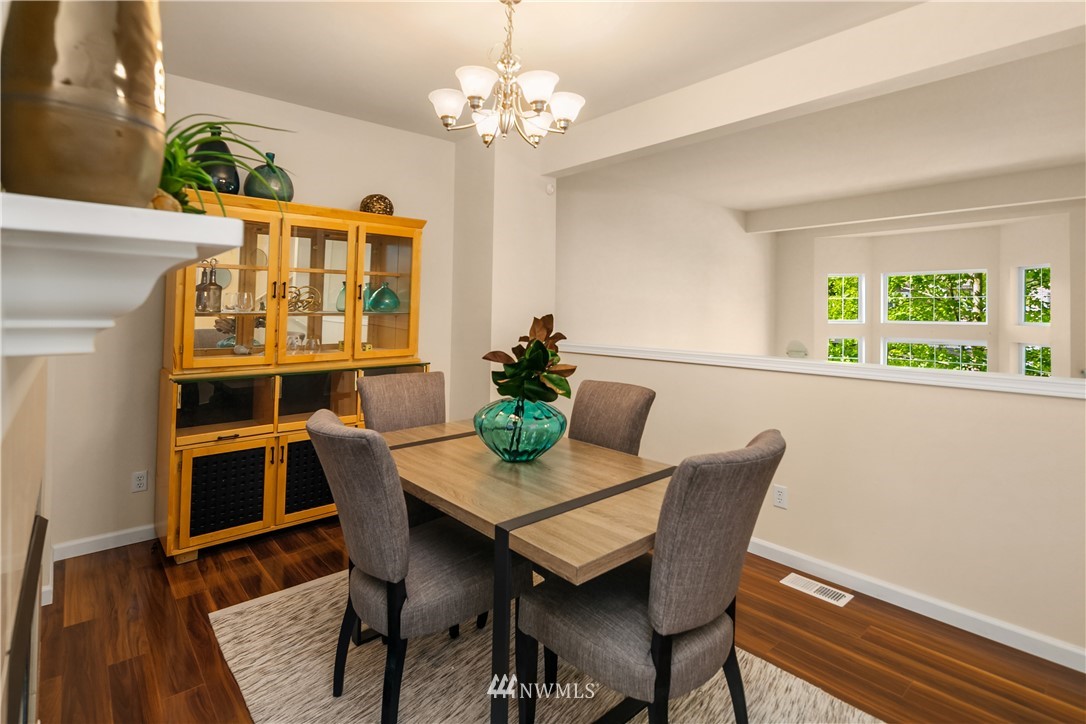 446 Shelton Place Northeast Renton, WA 98056 - Photo 11 of 25 Gallery Image 11