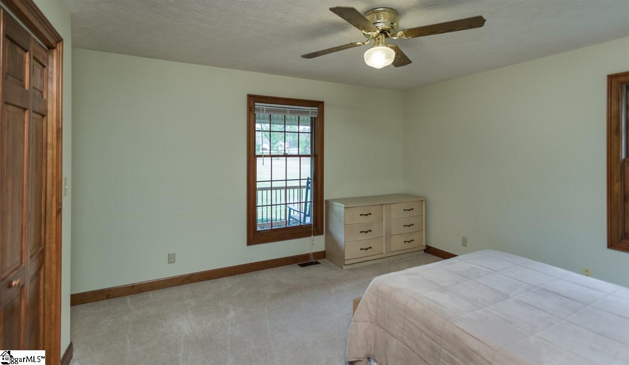 625 Jenkins Bridge Road Simpsonville, SC 29680 - Photo 22 of 36