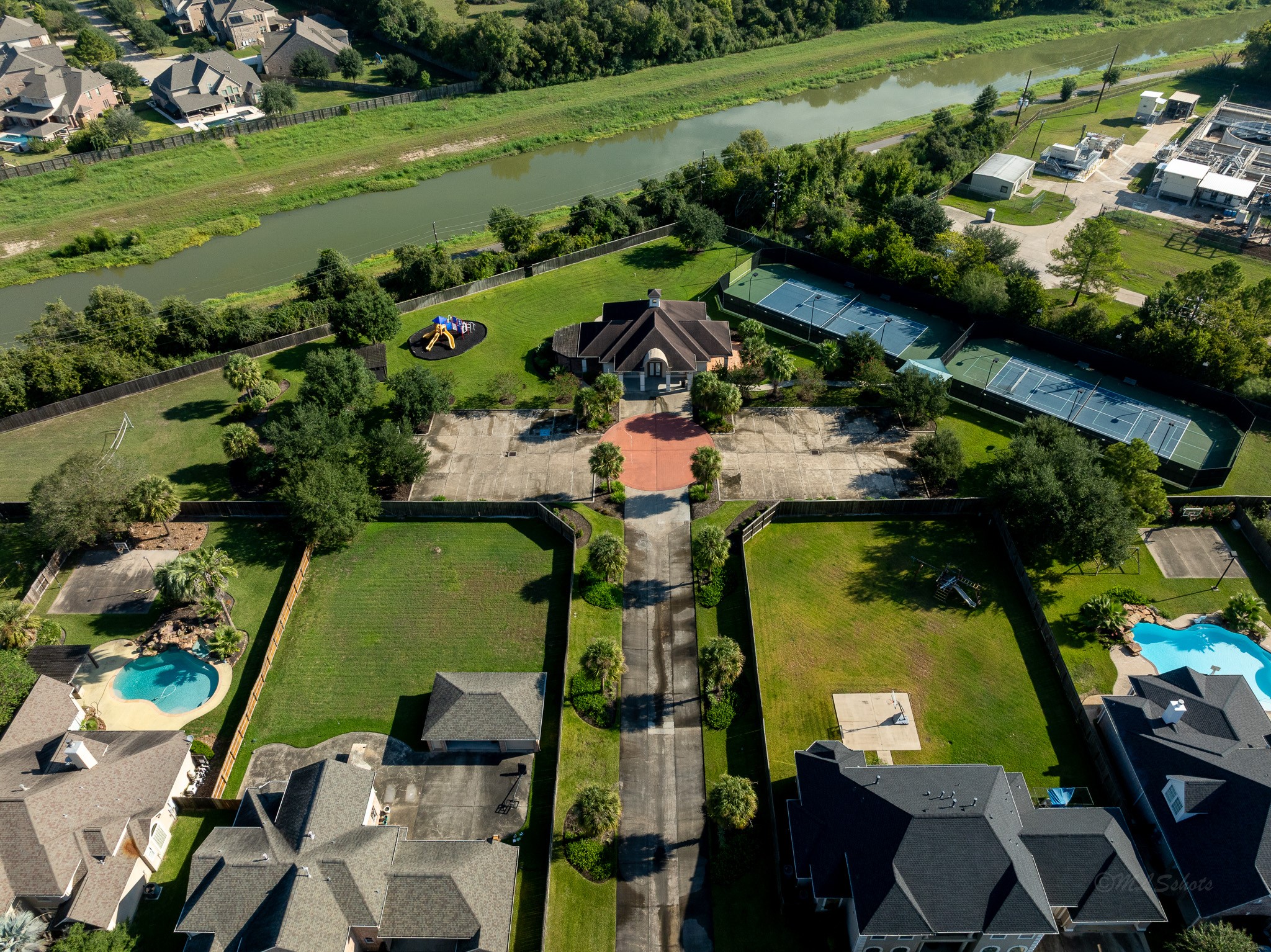 1802 Sparrows Ridge Katy, TX 77450 - Photo 49 of 50 an aerial view of a residential houses with outdoor space