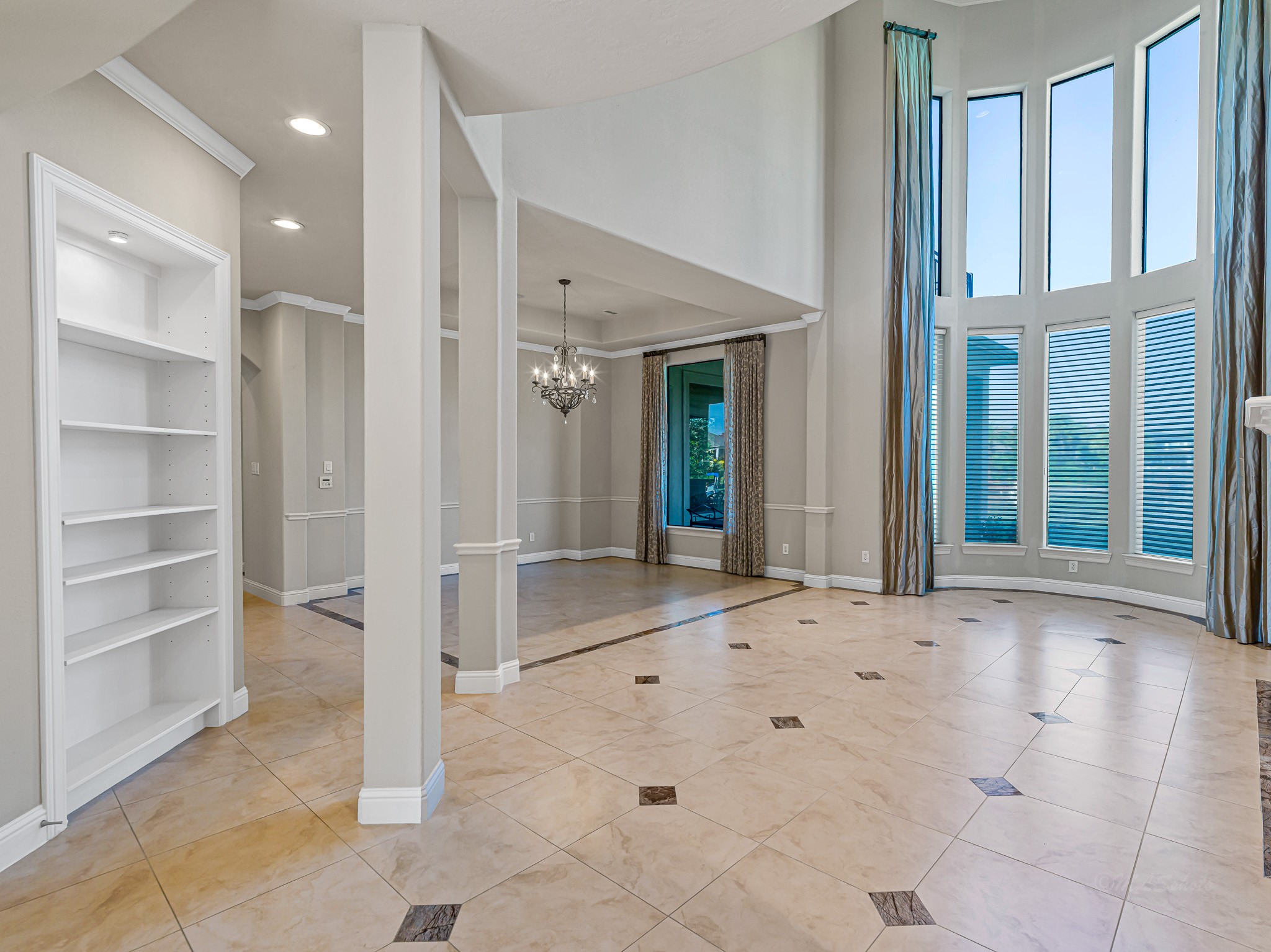 1802 Sparrows Ridge Katy, TX 77450 - Photo 9 of 50 a view of an entrance door