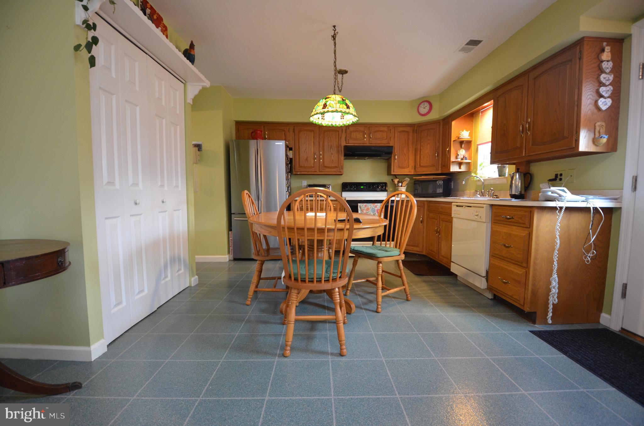 350 Hedge Road Elverson, PA 19520 - Photo 2 of 17 Gallery Image 2