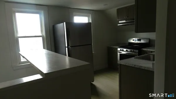 $2,100 | 1655 Iranistan Avenue, Bridgeport, CT 06604