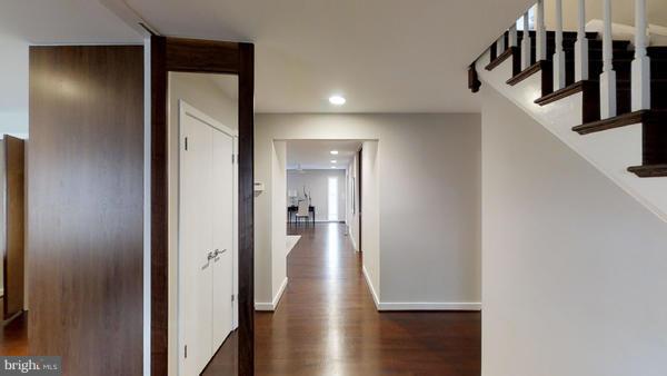9723 Spring Ridge Lane Vienna, VA 22182 - Photo 2 of 22 Foyer