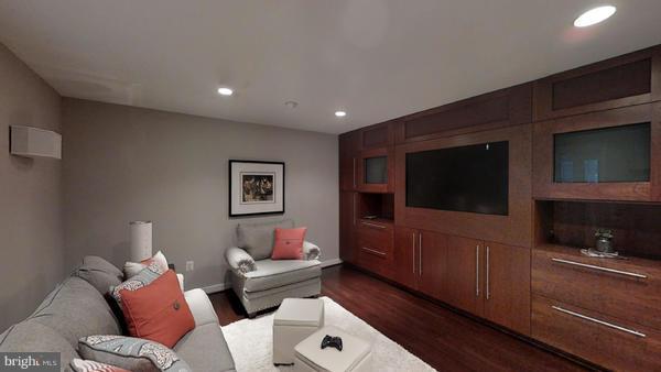 9723 Spring Ridge Lane Vienna, VA 22182 - Photo 14 of 22 Living Room