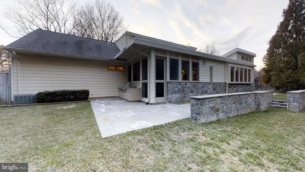 9723 Spring Ridge Lane Vienna, VA 22182 - Photo 19 of 22 Patio
