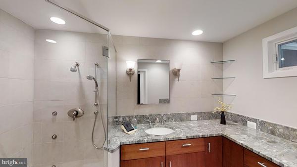 9723 Spring Ridge Lane Vienna, VA 22182 - Photo 10 of 22 Bath (Master)