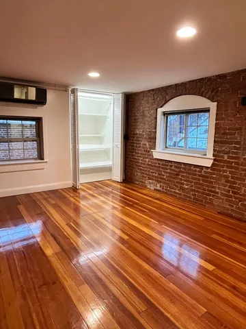 $3,250 | 6 A School Street, Unit 6A, Plymouth, MA 02360