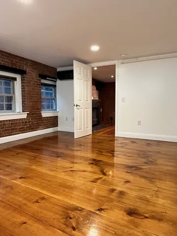 $3,250 | 6 A School Street, Unit 6A, Plymouth, MA 02360