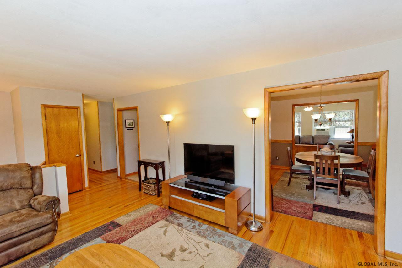 13 Michael Road Castleton-on-Hudson, NY 12033 - Photo 4 of 25 Photo 4