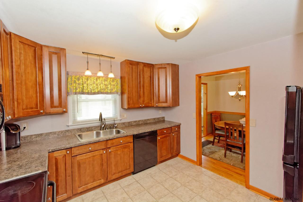 13 Michael Road Castleton-on-Hudson, NY 12033 - Photo 9 of 25 Photo 9
