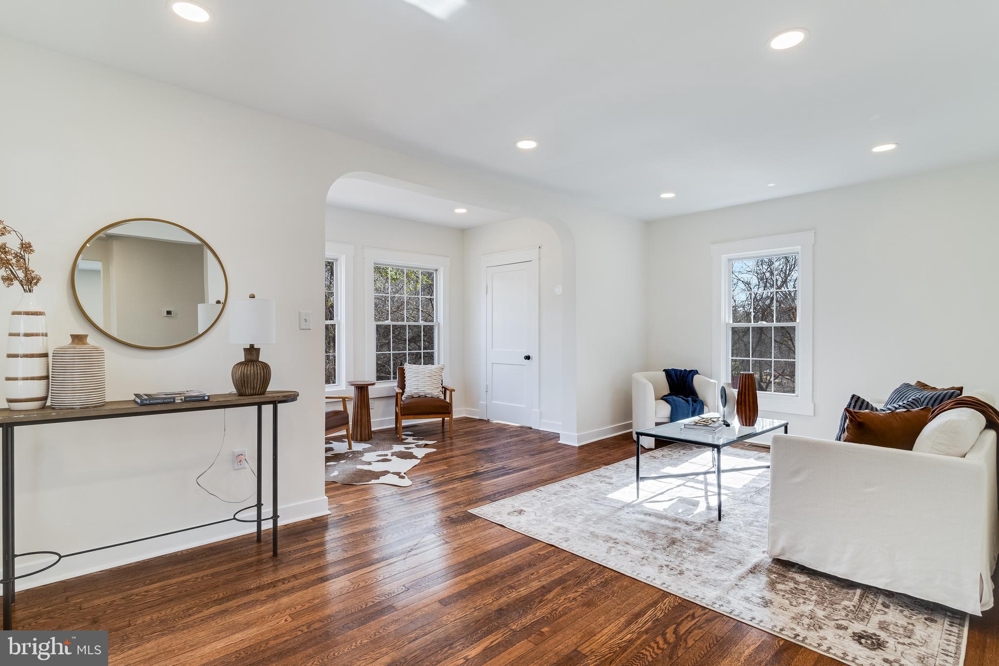 9316 Croom Road Upper Marlboro, MD 20772 - Photo 10 of 61 a living room with furniture