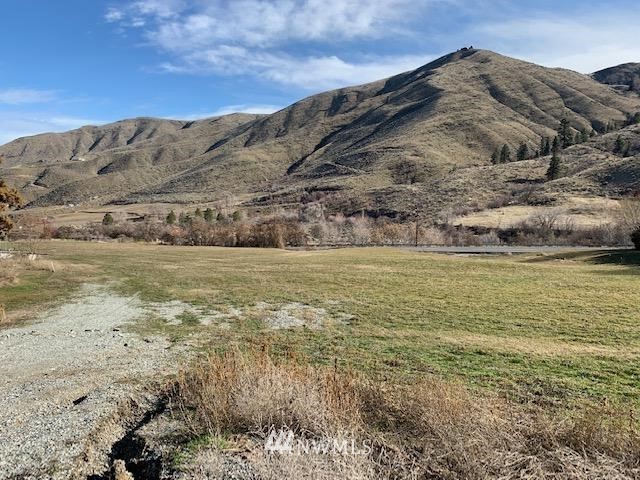 2645 Methow Street Wenatchee, WA 98801 - Photo 2 of 13