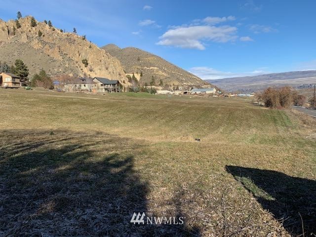 2645 Methow Street Wenatchee, WA 98801 - Photo 7 of 13