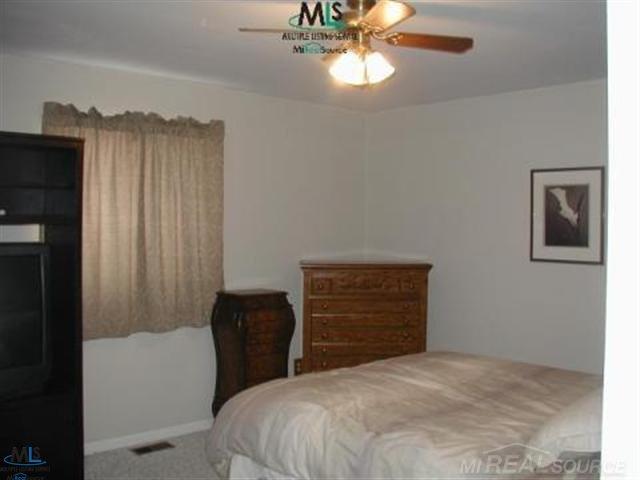 3347 Longview Avenue Rochester Hills, MI 48307 - Photo 10 of 13