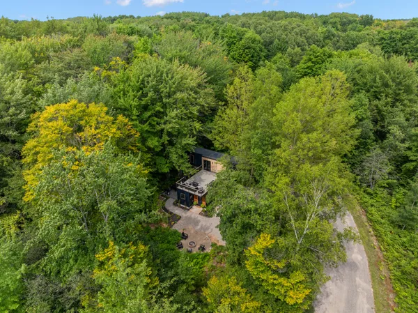 $450,000 | 9500 Wilamont Circle, Mancelona, MI 49659