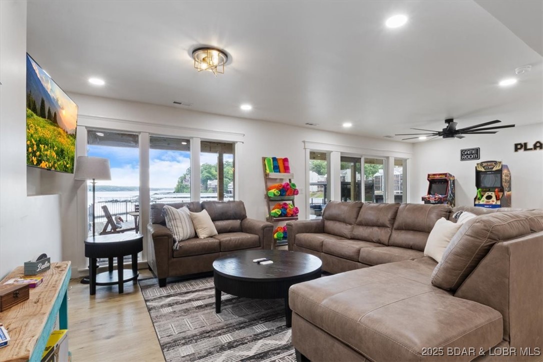 1934 Bluffview Point Osage Beach, MO 65065 - Photo 21 of 64