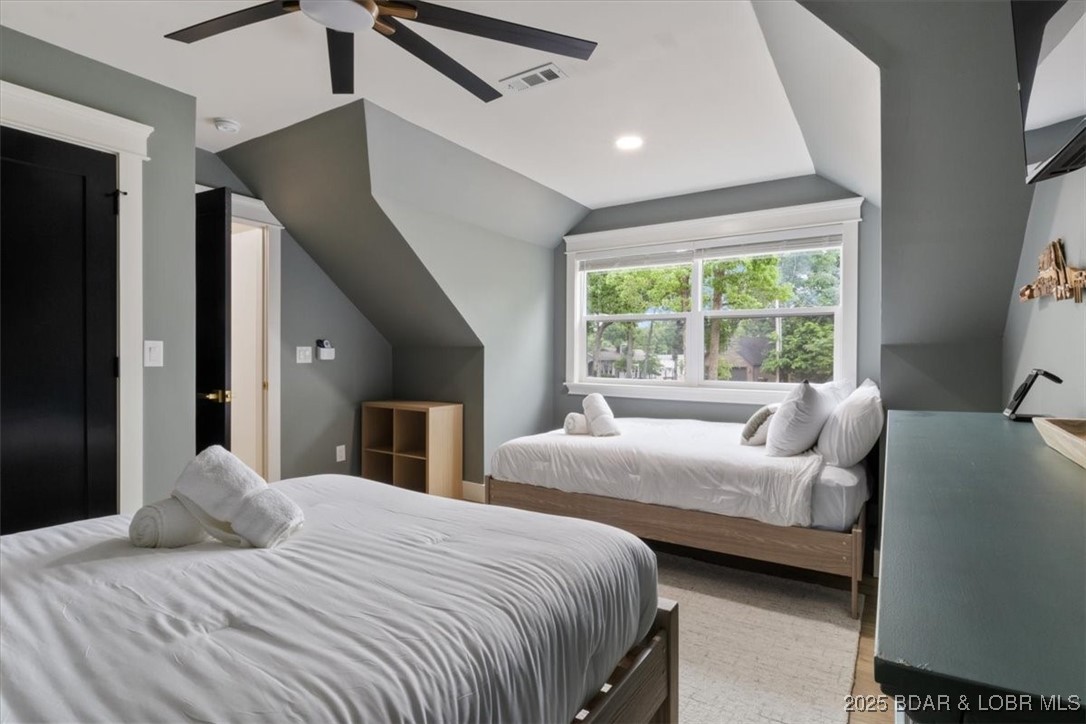 1934 Bluffview Point Osage Beach, MO 65065 - Photo 31 of 64