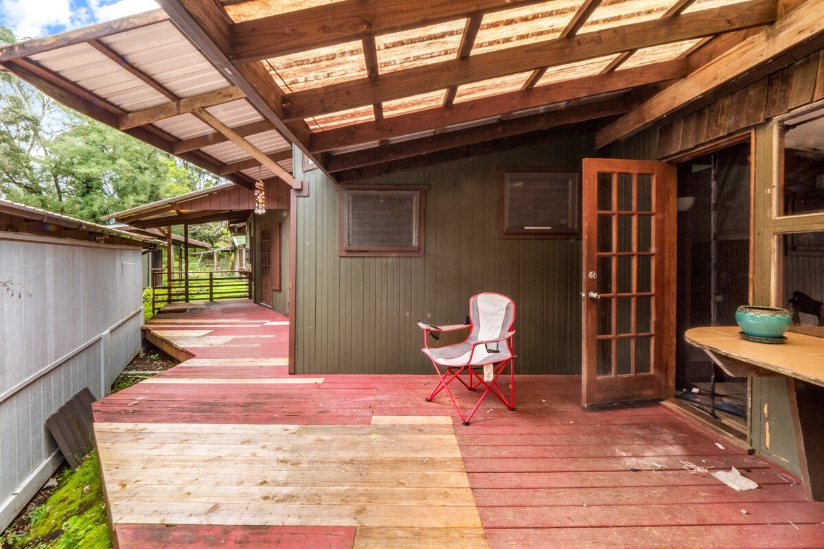16-2006 Uhini Ana Road Mountain View, HI 96771 - Photo 12 of 25 a outdoor space with sitting area
