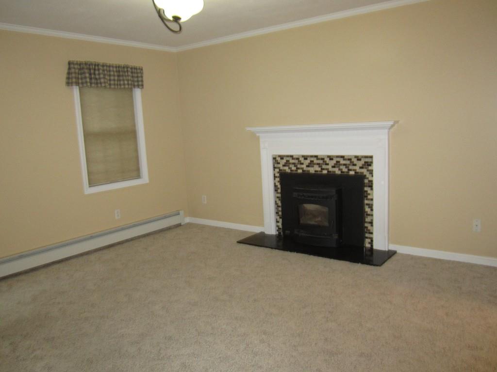 139 East Charlton Road Spencer, MA 01562 - Photo 6 of 12 Gallery Image 6