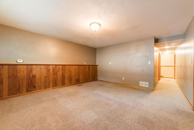 1013-1015 Sharon Drive DeKalb, IL 60115 - Photo 16 of 20