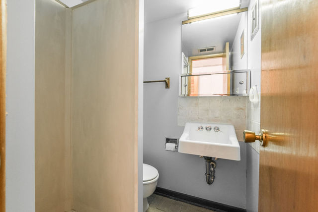 1013-1015 Sharon Drive DeKalb, IL 60115 - Photo 19 of 20