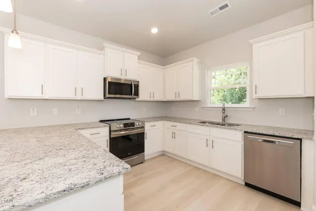 $344,400 | 11 Northwood Drive, Fuquay-Varina, NC 27526