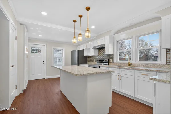 $325,000 | 2803 Wellington Avenue, Rotterdam, NY 12306