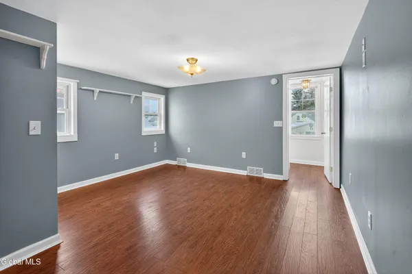 $325,000 | 2803 Wellington Avenue, Rotterdam, NY 12306