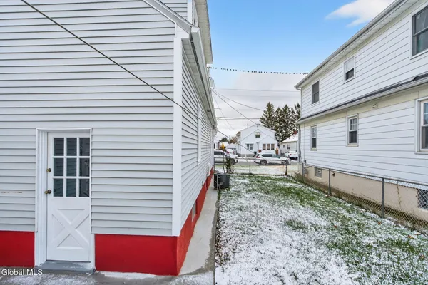 $325,000 | 2803 Wellington Avenue, Rotterdam, NY 12306