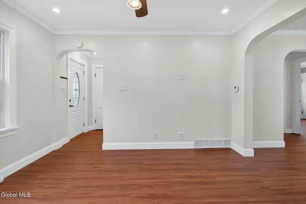 $325,000 | 2803 Wellington Avenue, Rotterdam, NY 12306