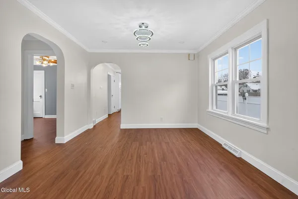 $325,000 | 2803 Wellington Avenue, Rotterdam, NY 12306