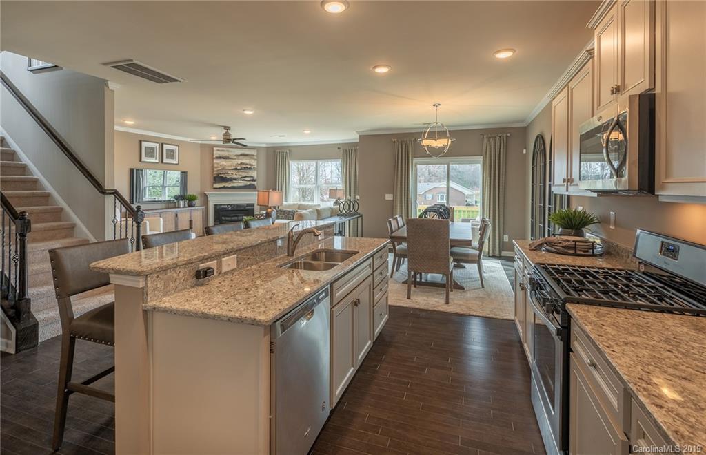 216 Keating Pl Drive Fort Mill, SC 29708 - Photo 6 of 20 Gallery Image 6