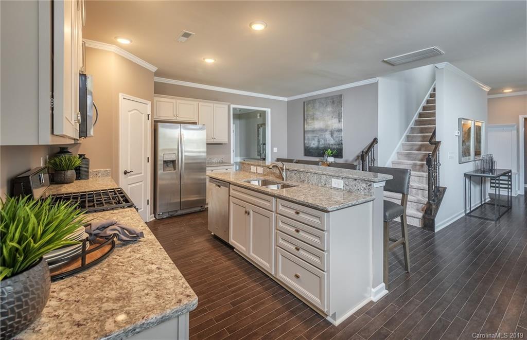 216 Keating Pl Drive Fort Mill, SC 29708 - Photo 7 of 20 Gallery Image 7