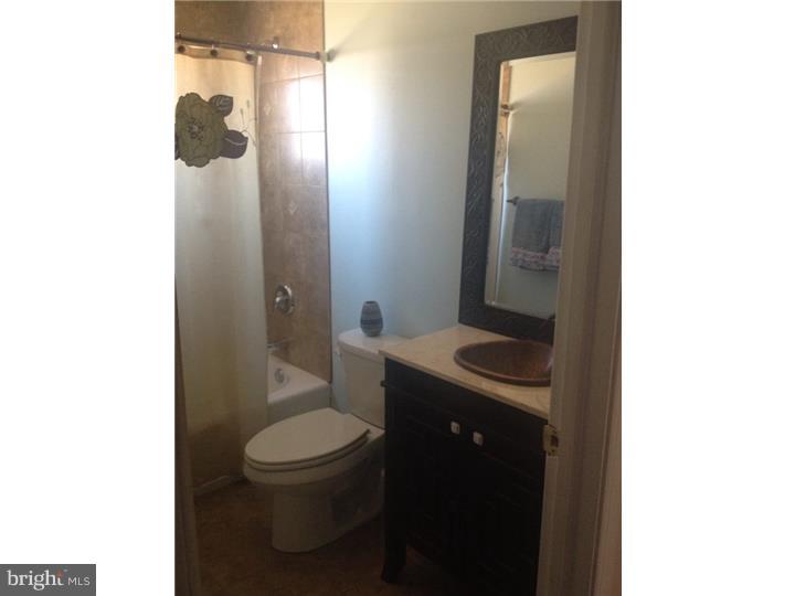 9212 Academy Road Philadelphia, PA 19114 - Photo 6 of 18 Gallery Image 6