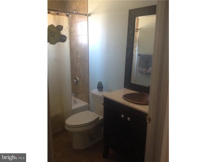 9212 Academy Road Philadelphia, PA 19114 - Photo 8 of 18 Gallery Image 8