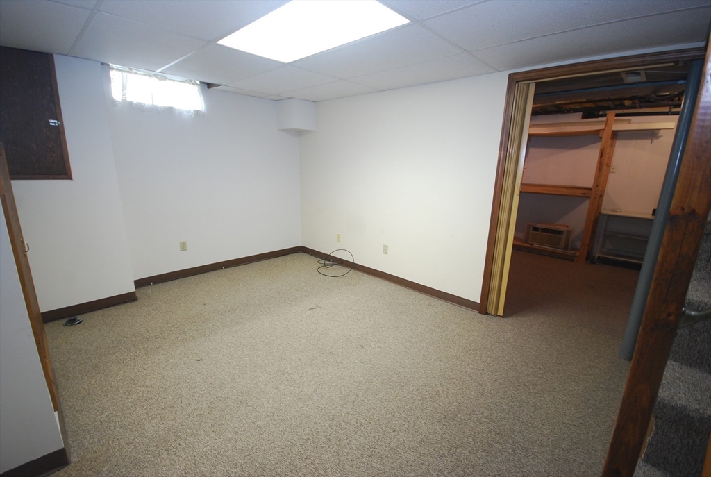 44-46 Middle Street Springfield, MA 01104 - Photo 35 of 42