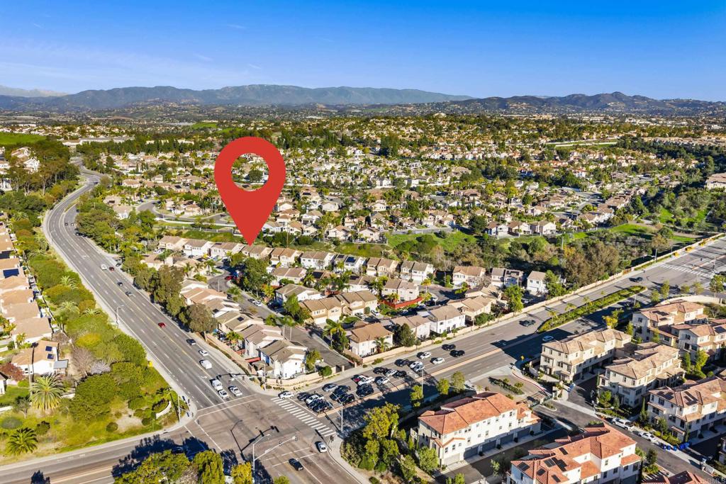424 Dakota Way Oceanside, CA 92056 - Photo 30 of 31 view of city and mountain