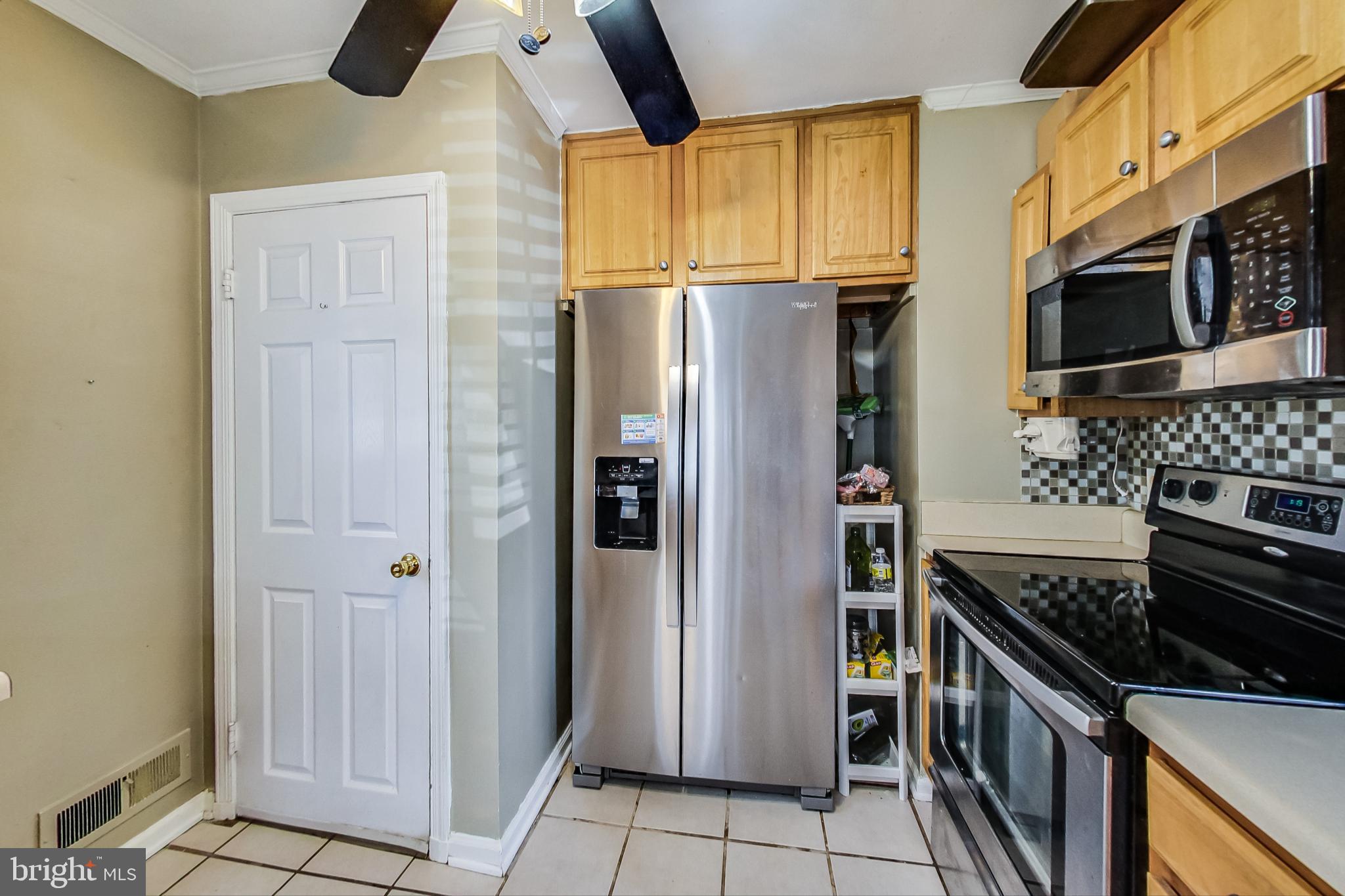 4118 Buckingham Road Pikesville, MD 21207 - Photo 7 of 15