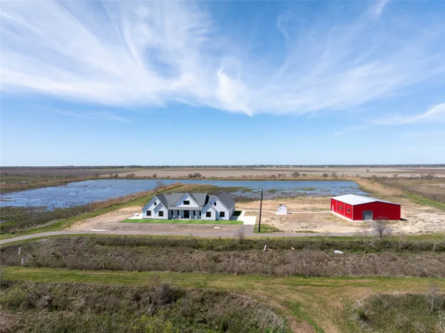 $3,600,000 | 13458 County Road 210, Danbury, TX 77534