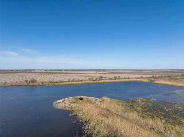 $3,600,000 | 13458 County Road 210, Danbury, TX 77534