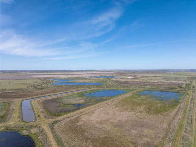 $3,600,000 | 13458 County Road 210, Danbury, TX 77534