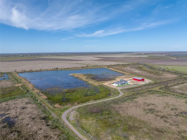 $3,600,000 | 13458 County Road 210, Danbury, TX 77534