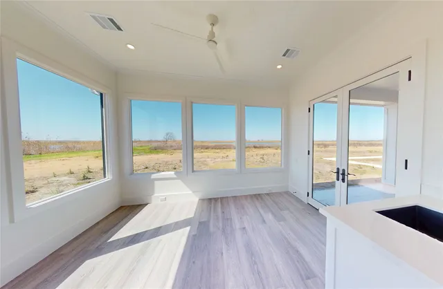 $3,600,000 | 13458 County Road 210, Danbury, TX 77534