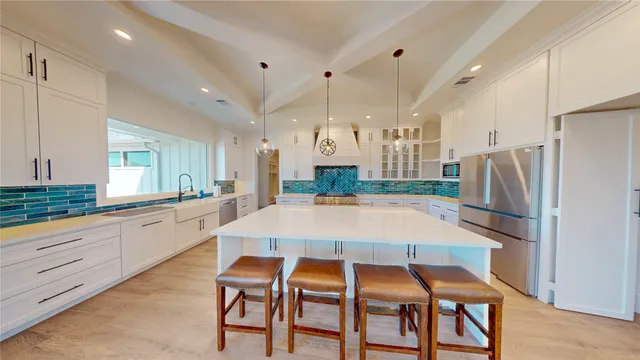 $3,600,000 | 13458 County Road 210, Danbury, TX 77534